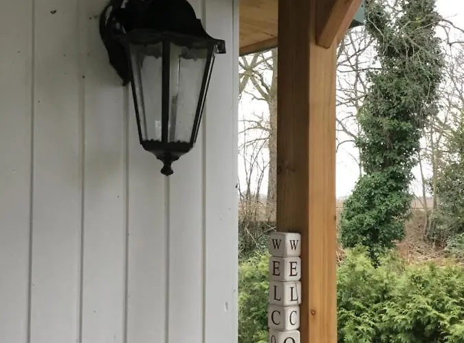 Cornerhouse Nr 75 * Heijen